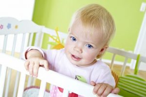 как приучить ребенка спать отдельно от родителей приучить ребенка спать отдельно от родителей