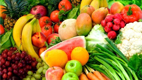 Рацион должен включать свежие овощи и фрукты