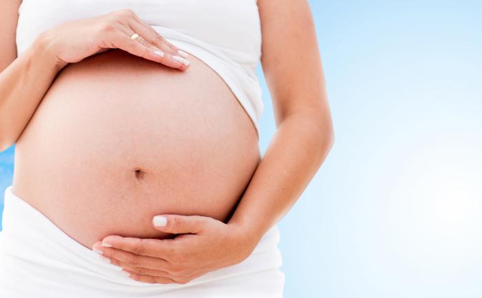 первые недели беременности болит живот