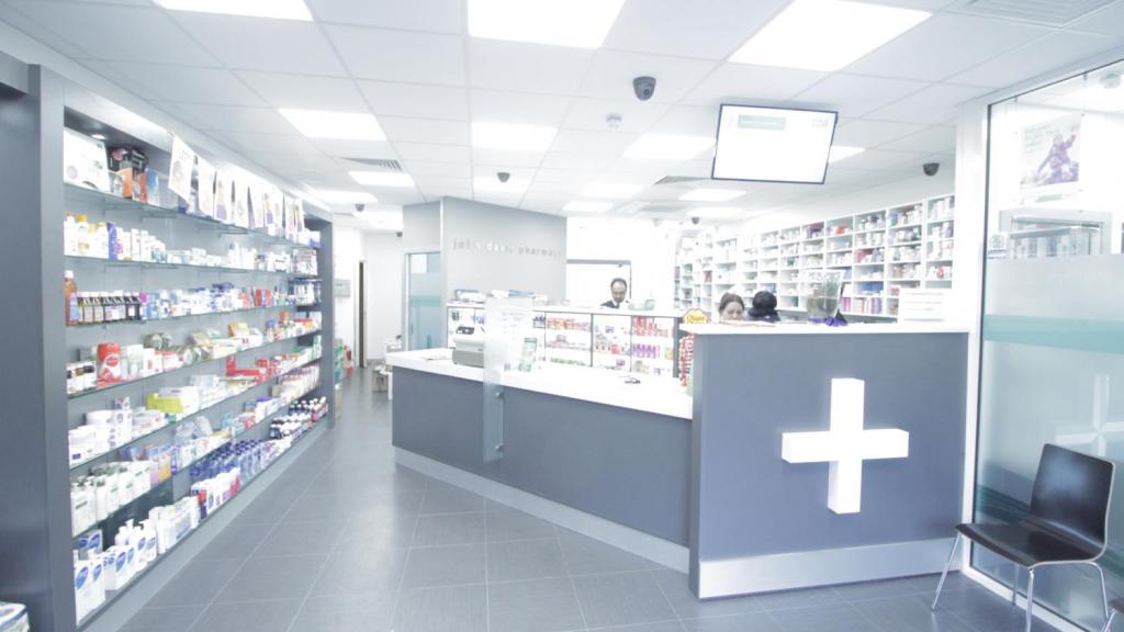 Лекарства в аптеке