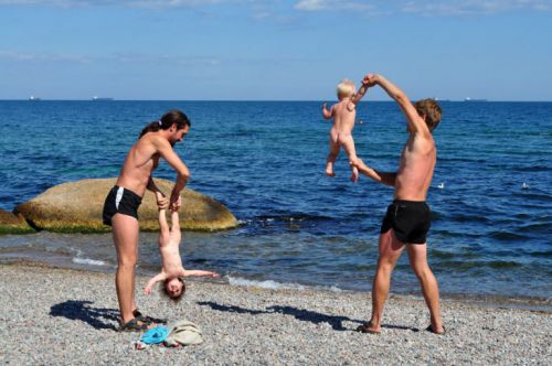 Упражнения с младенцами на свежем воздухе
