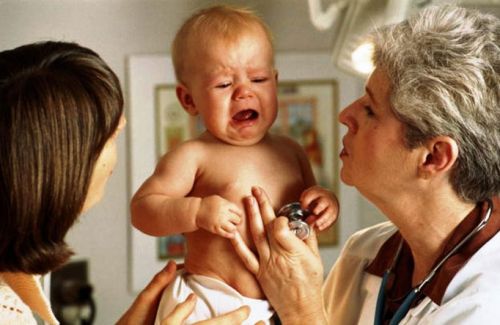 Младенец на приеме у врача