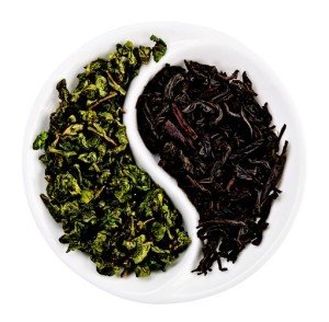 выбор между черным и зеленым чаем