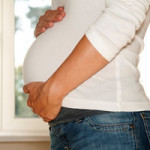 Почему возникает кольпит у беременных, и как его лечить?