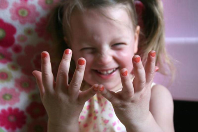 Как отучить ребенка грызть ногти на руках в 7 лет