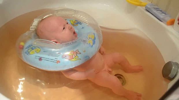 как правильно купать новорожденного в ромашке