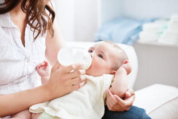 Проблемы со стулом у новорожденного на искусственном вскармливании до 1 месяца