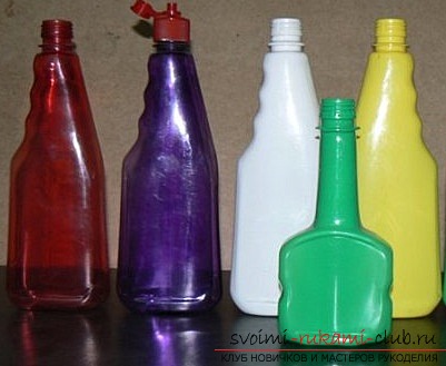 Как сделать домик из пластиковых бутылок собственными руками. Фото №1