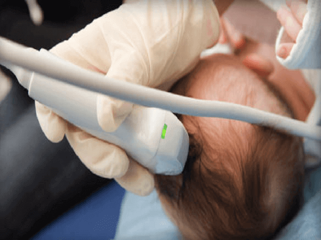 Как диагностируется облысение у новорожденного