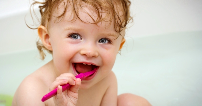 Как правильно чистить зубы детям – полезные рекомендации стоматолога