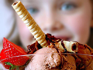 С какого возраста ребенку можно давать мороженое? 